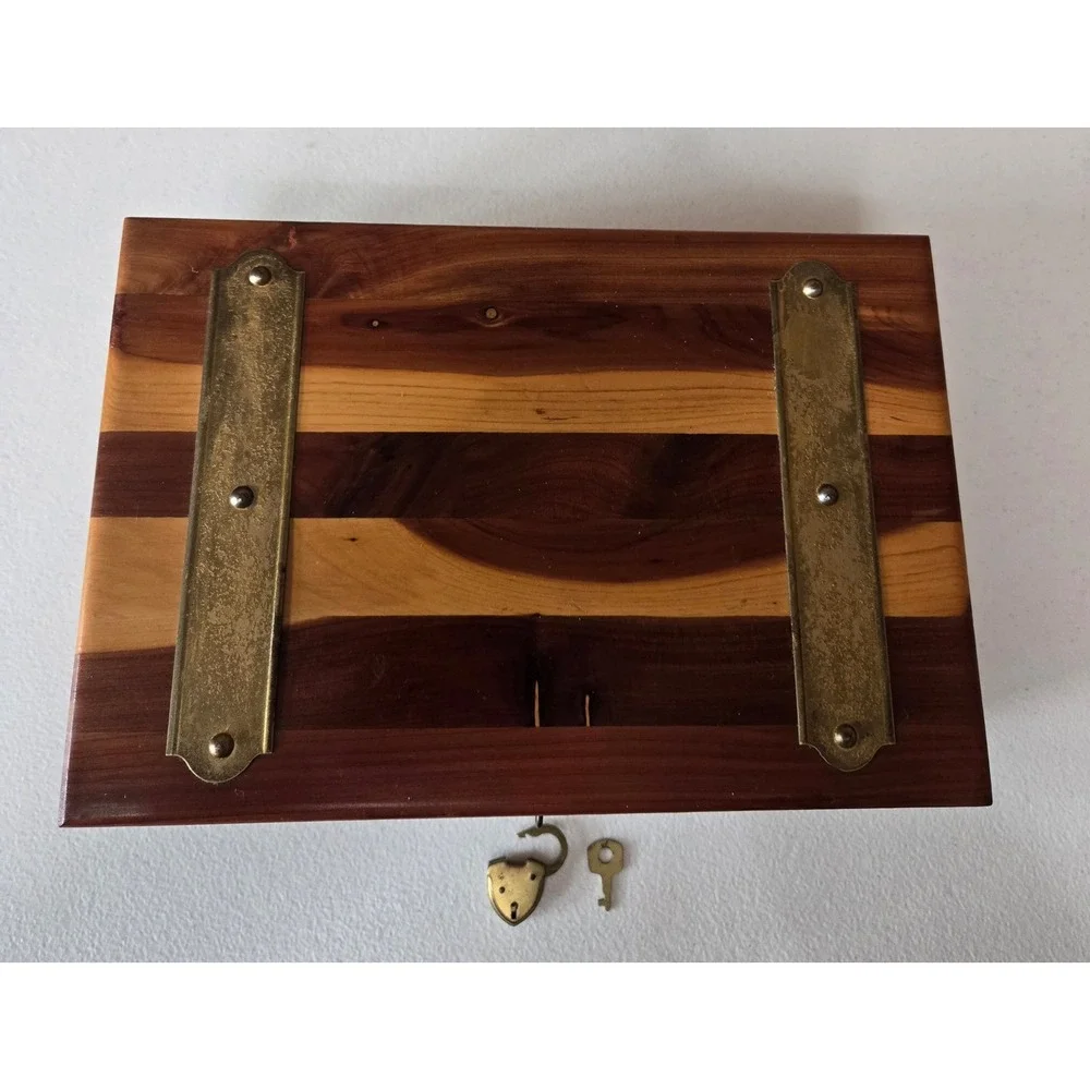 Vintage Cedar Keepsake Box Etched Glass Lid Brass Lock Key Jewelry Memory Chest